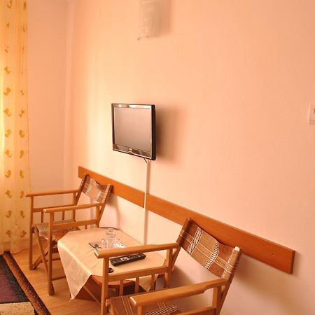 Pensiunea Ruxi Curtea de Argeş Zimmer foto